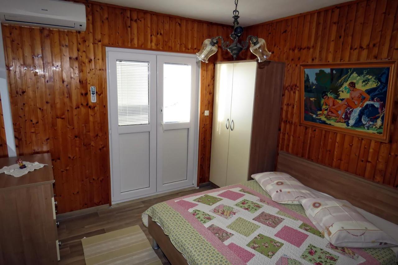 Apartments By The Sea Drasnice, Makarska - 5265 Esterno foto