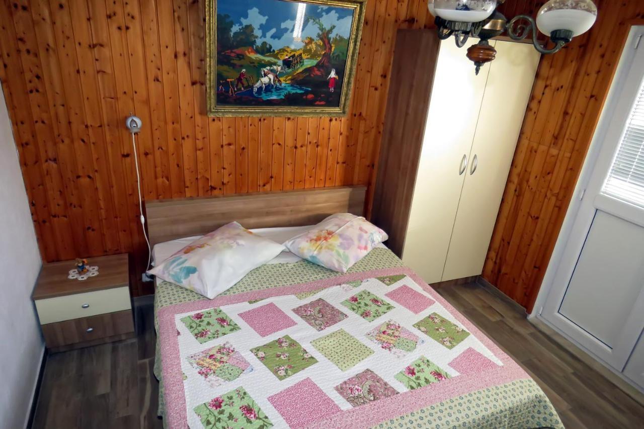 Apartments By The Sea Drasnice, Makarska - 5265 Esterno foto